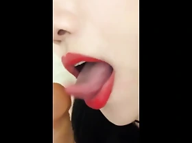 Superb model did a great blowjob, got fucked in due course