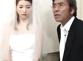 Japanese bride gets fucked by husband friend (Full: bit.ly/2Odtl7r)