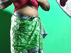 desi  indian horny tamil telugu kannada malayalam hindi vanitha showing big boobs together with shaved pussy  press hard boobs press bite fretting pussy masturbation using untried torchlight