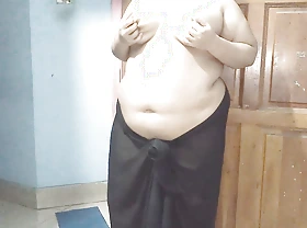 Saudi maid with big tits masturbates desolate in room - Arabian horny 35 year ancient big boobs & Arse Fingering & cum at large